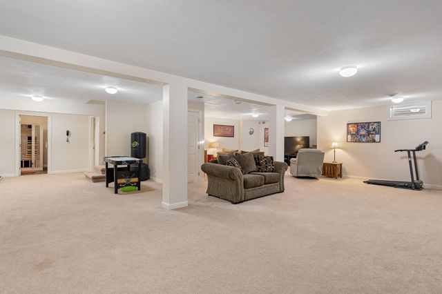 800 27th Street SW, Austin, MN 55912