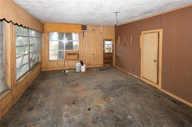 1599 Roswell Street SE, Smyrna, GA 30080