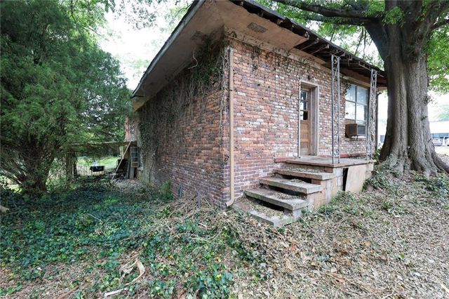 1599 Roswell Street SE, Smyrna, GA 30080