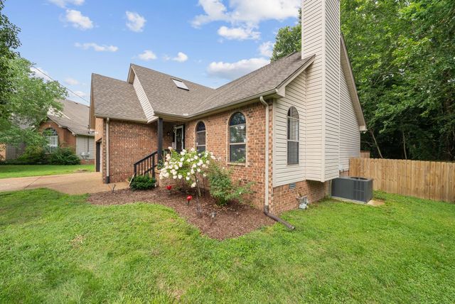 508 Waywood Ct, Antioch, TN 37013