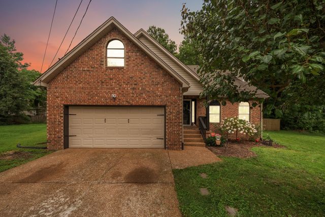 508 Waywood Ct, Antioch, TN 37013