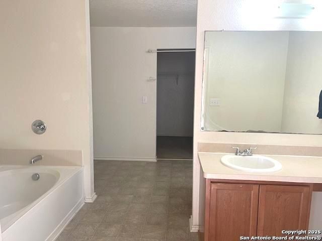7431 MONETS GDN, San Antonio, TX 78218