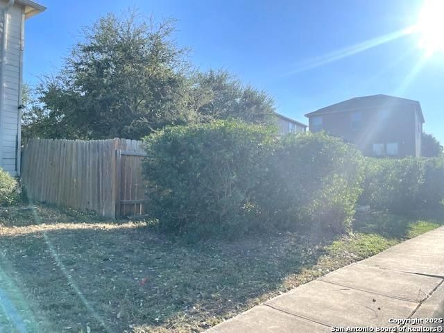7431 MONETS GDN, San Antonio, TX 78218