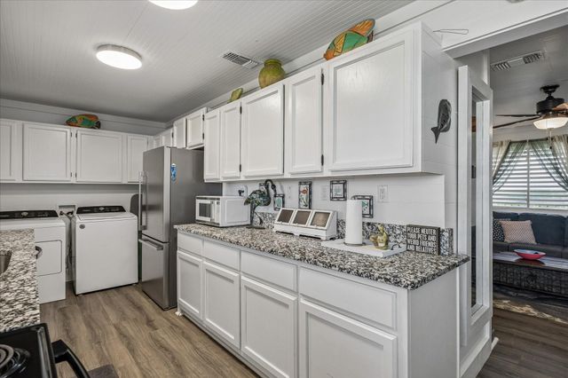 920 4th Street, Port Bolivar, TX 77650