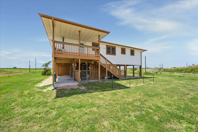 920 4th Street, Port Bolivar, TX 77650
