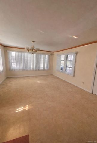 122 Rockaway Parkway, Valley Stream, NY 11580