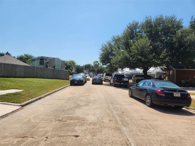7631 Goudin Drive, Missouri City, TX 77489