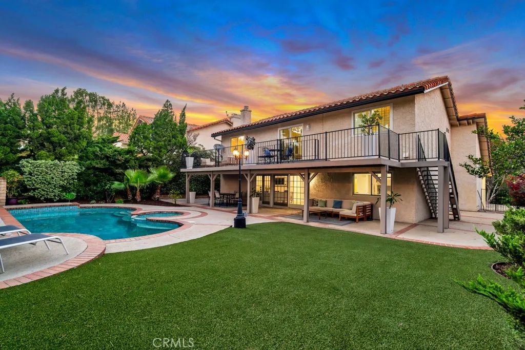 19208 Vista Grande, Northridge, CA 91326