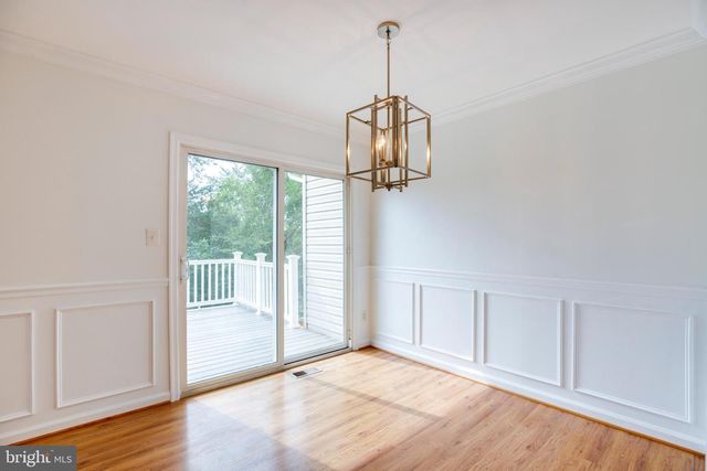 9081 FALCON GLEN CT, Bristow, VA 20136