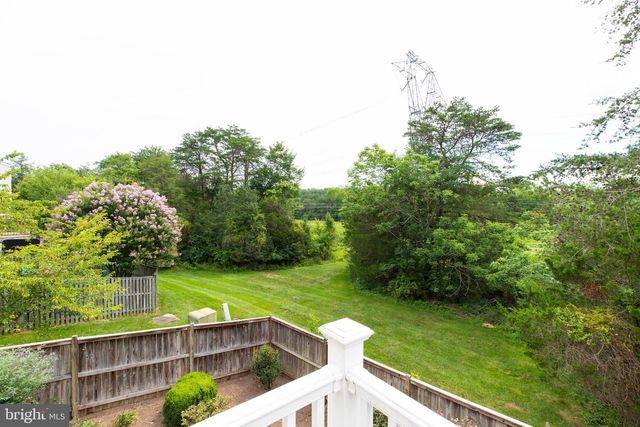 9081 FALCON GLEN CT, Bristow, VA 20136