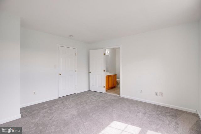 9081 FALCON GLEN CT, Bristow, VA 20136