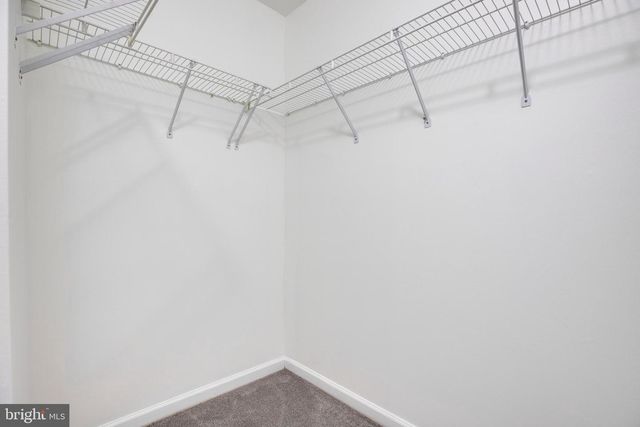 9081 FALCON GLEN CT, Bristow, VA 20136