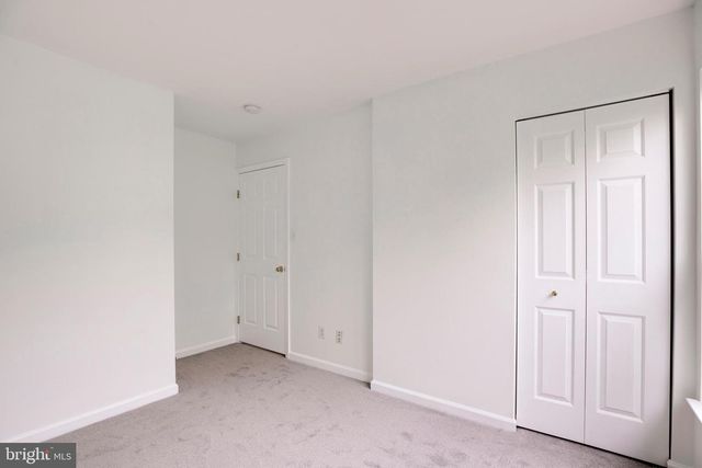 9081 FALCON GLEN CT, Bristow, VA 20136