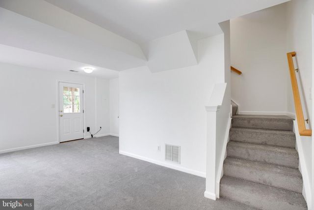 9081 FALCON GLEN CT, Bristow, VA 20136