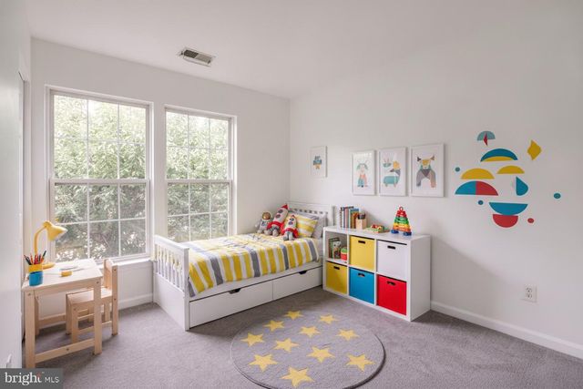 9081 FALCON GLEN CT, Bristow, VA 20136