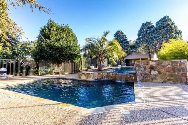 5565 Preston Oaks Road 110, Dallas, TX 75254