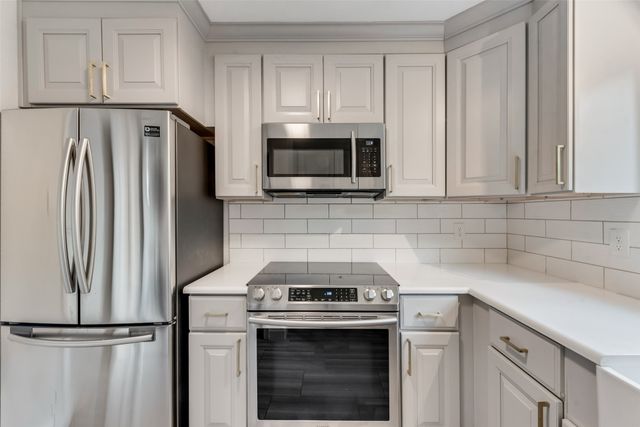 5565 Preston Oaks Road 110, Dallas, TX 75254