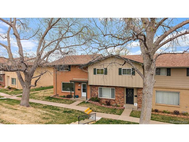 644 S Xenon Ct, Lakewood, CO 80228