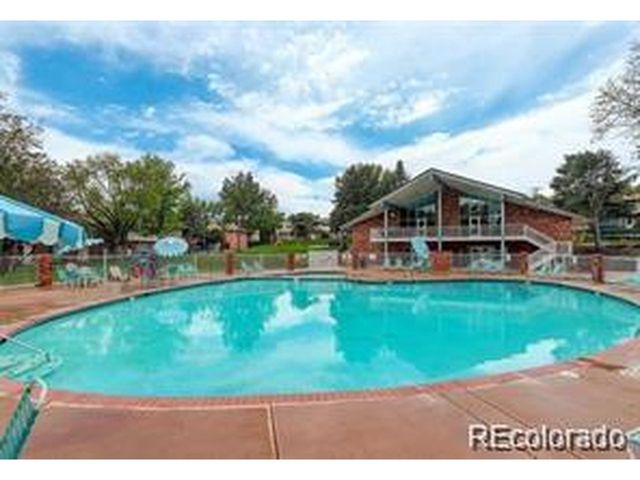 644 S Xenon Ct, Lakewood, CO 80228