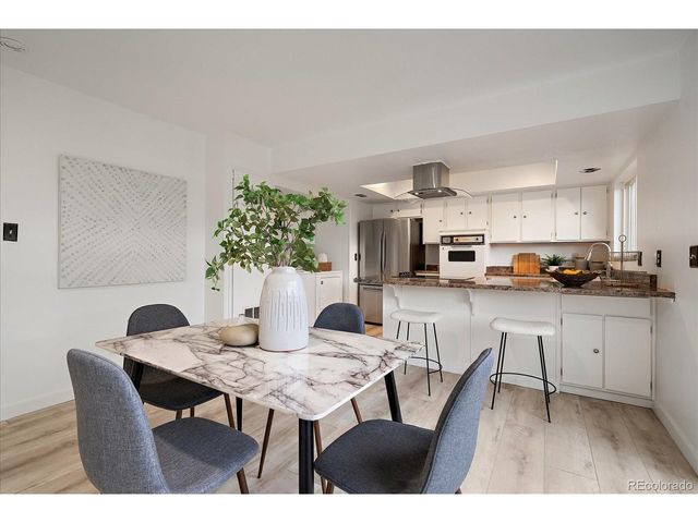 644 S Xenon Ct, Lakewood, CO 80228