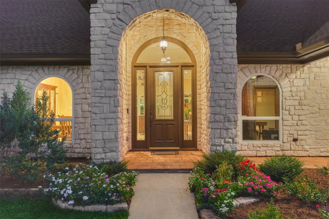 11364 Majestic Drive, Montgomery, TX 77316