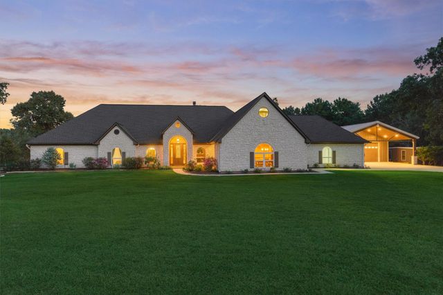 11364 Majestic Drive, Montgomery, TX 77316