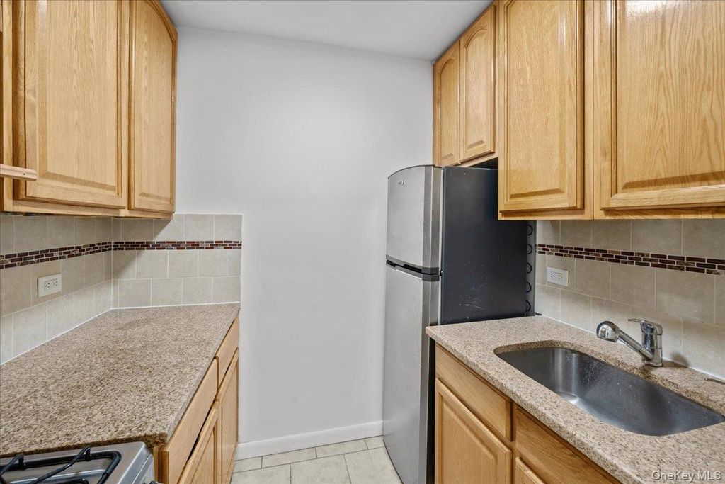601 Kappock Street 6R, Bronx, NY 10463 — photo 5