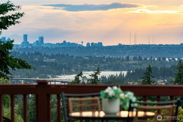4331 136th Place SE, Bellevue, WA 98006