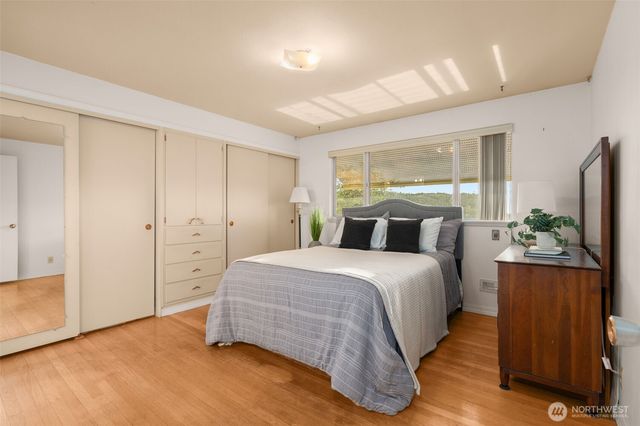 4331 136th Place SE, Bellevue, WA 98006