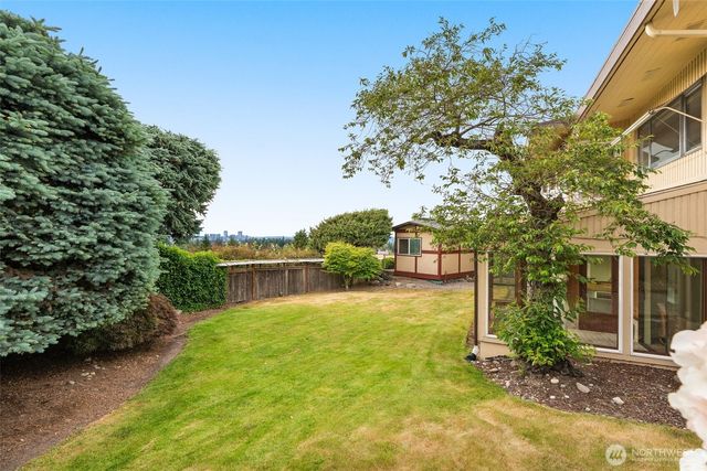 4331 136th Place SE, Bellevue, WA 98006