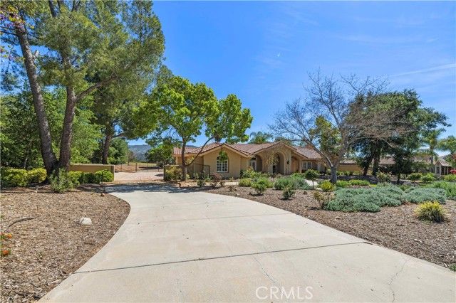 12838 Macdonald, Ojai, CA 93023