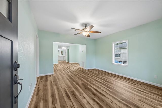 5122 Avenue L, Santa Fe, TX 77510