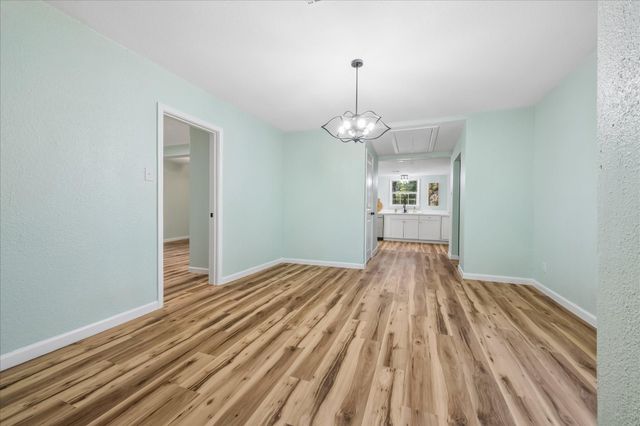 5122 Avenue L, Santa Fe, TX 77510