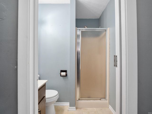 2103 Skyhawk Drive, Fort Wayne, IN 46815