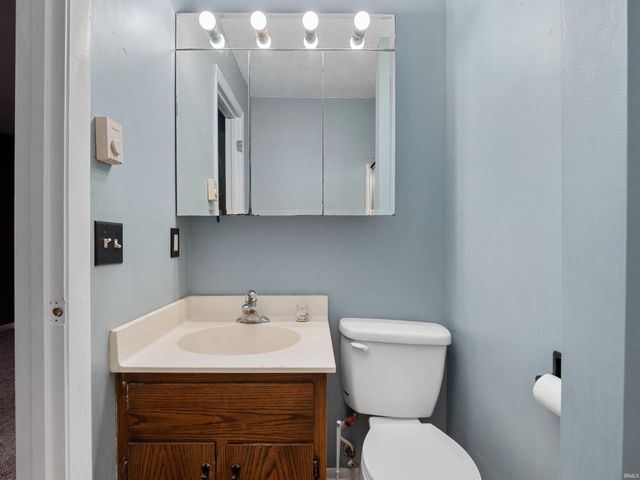 2103 Skyhawk Drive, Fort Wayne, IN 46815