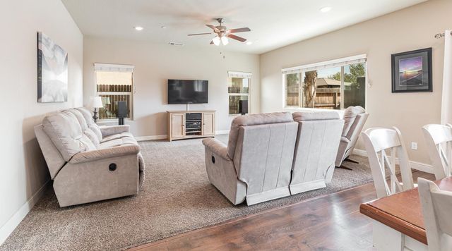 2083 Soledad Avenue, Clovis, CA 93619