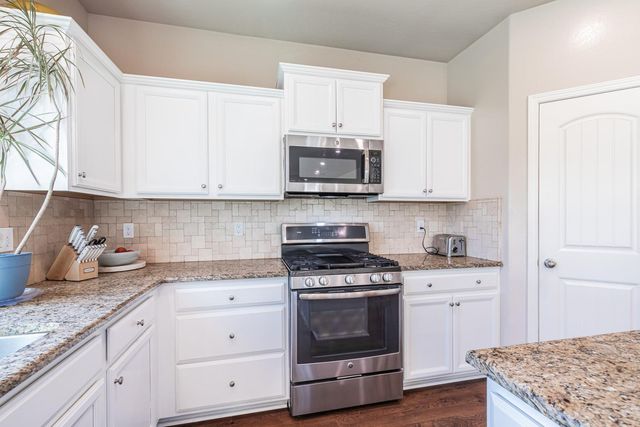 2083 Soledad Avenue, Clovis, CA 93619