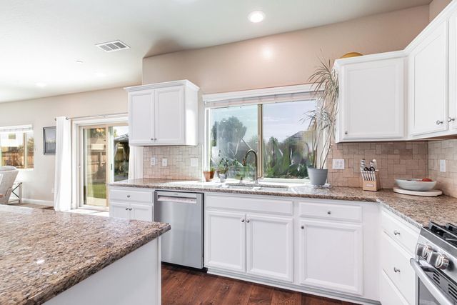 2083 Soledad Avenue, Clovis, CA 93619