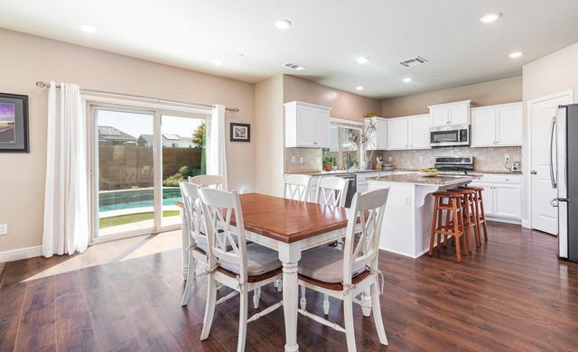 2083 Soledad Avenue, Clovis, CA 93619