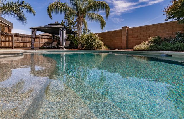 2083 Soledad Avenue, Clovis, CA 93619