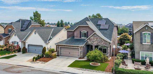 2083 Soledad Avenue, Clovis, CA 93619