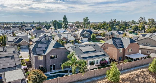 2083 Soledad Avenue, Clovis, CA 93619