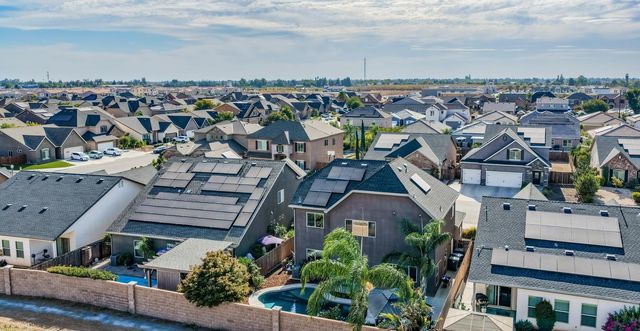 2083 Soledad Avenue, Clovis, CA 93619