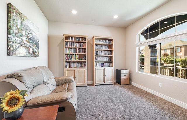2083 Soledad Avenue, Clovis, CA 93619