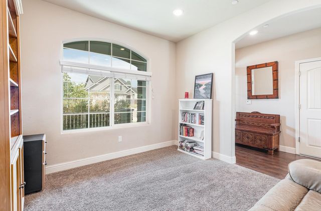 2083 Soledad Avenue, Clovis, CA 93619