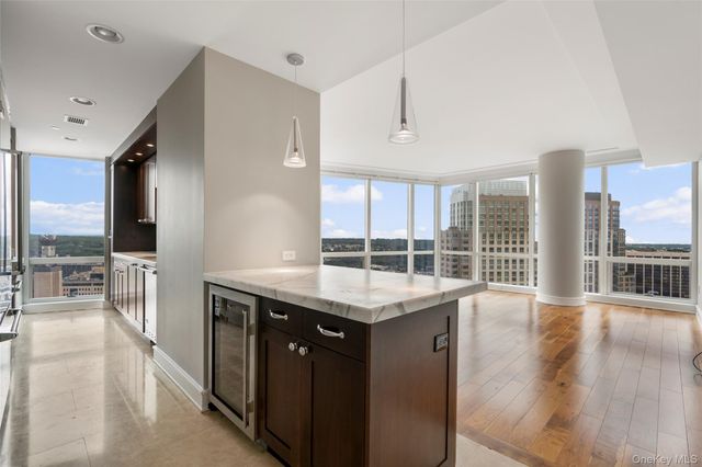 1 Renaissance Square 31A, White Plains, NY 10601