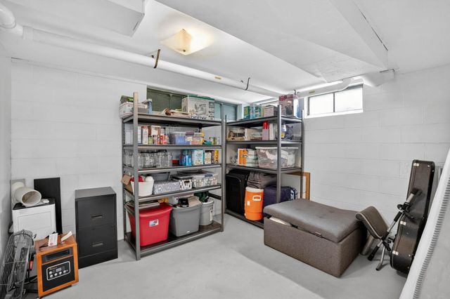 171 Lovejoy Avenue, Waterloo, IA 50701