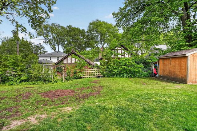 171 Lovejoy Avenue, Waterloo, IA 50701