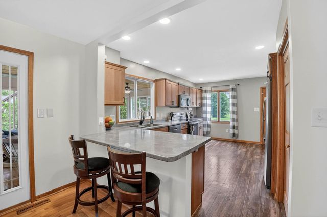 171 Lovejoy Avenue, Waterloo, IA 50701