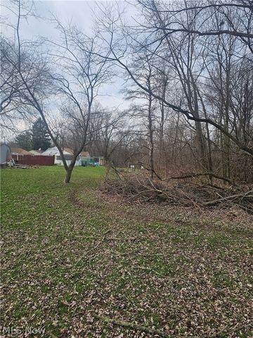 3563 Valerie Drive, Youngstown, OH 44502